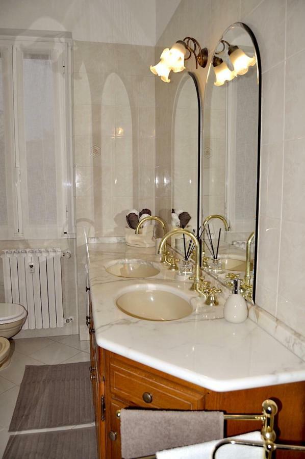 パヴィーアLa Casa Di Saritaアパートメント エクステリア 写真